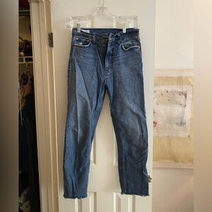 GAP Cheeky Straight Sky High Jeans